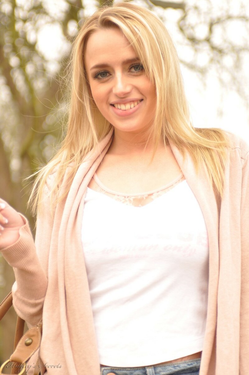 Юлик, 19 лет, 1 размер груди